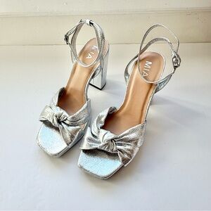 MIA aliciana metallic platform heels size 10